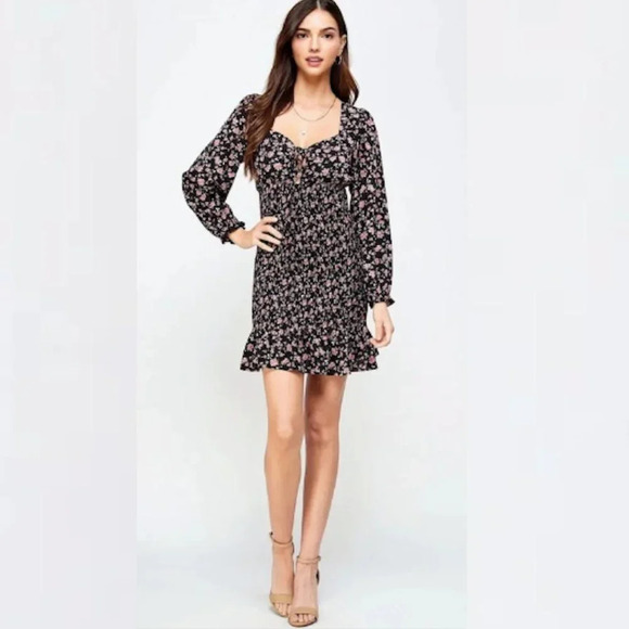 Blush Covered In Flowers Boho Black Floral Smocked Long Sleeve Mini Dress Sz L - Picture 11 of 11